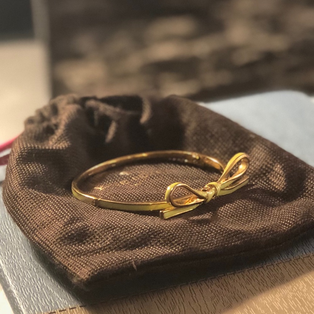 Kate Spade skinny mini bow Bracelet!